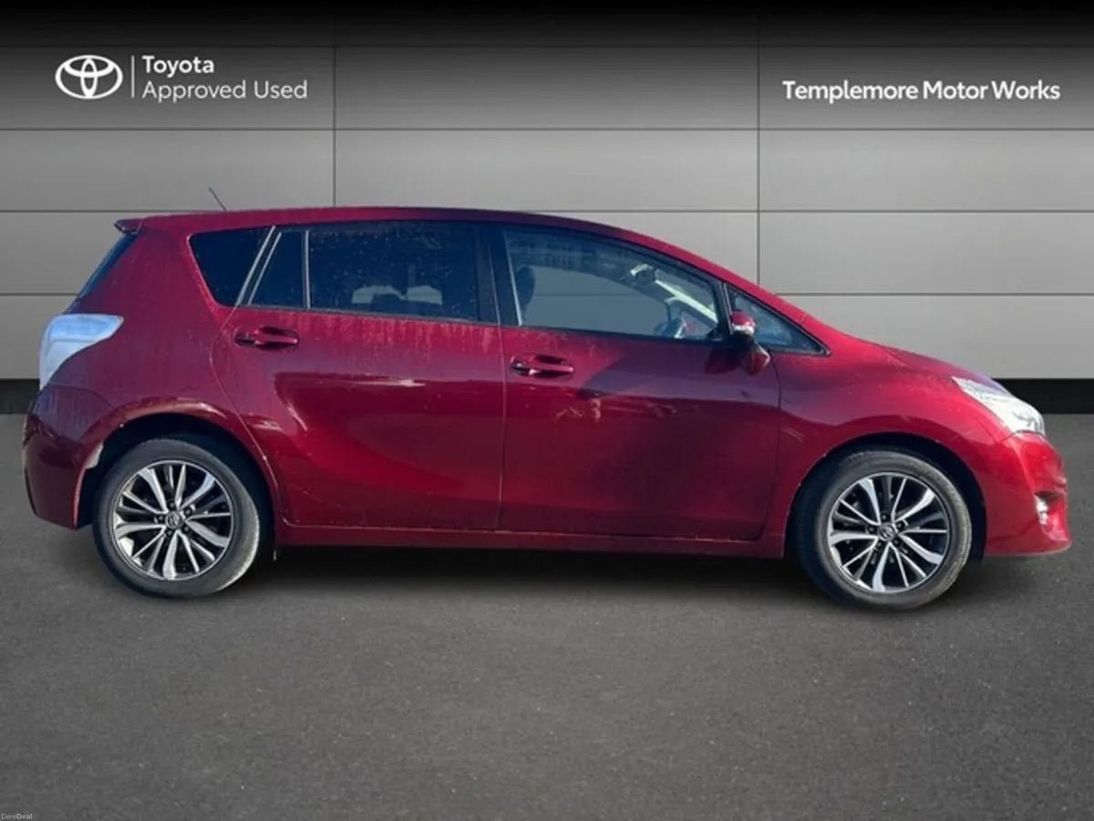 Toyota Verso 1.6 D SOL SKYVIEW 4DR - Image 3