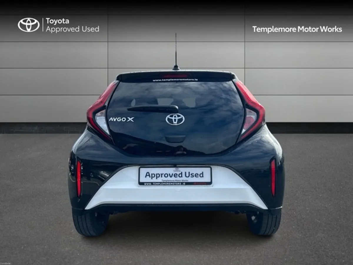 Toyota Aygo X AYGO X DESIGN (WHITE) - Image 4