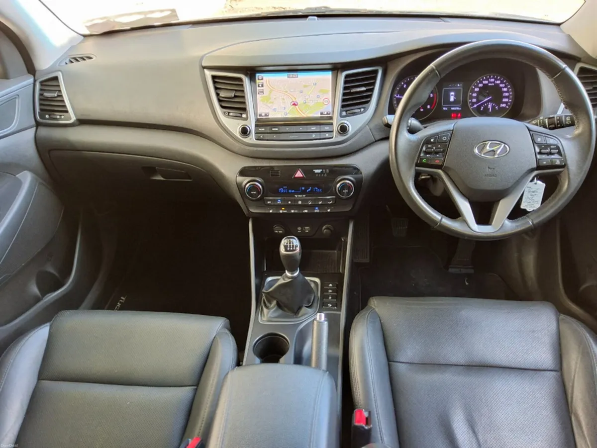 Hyundai Tucson EXECUTIVE 5DR - Image 5