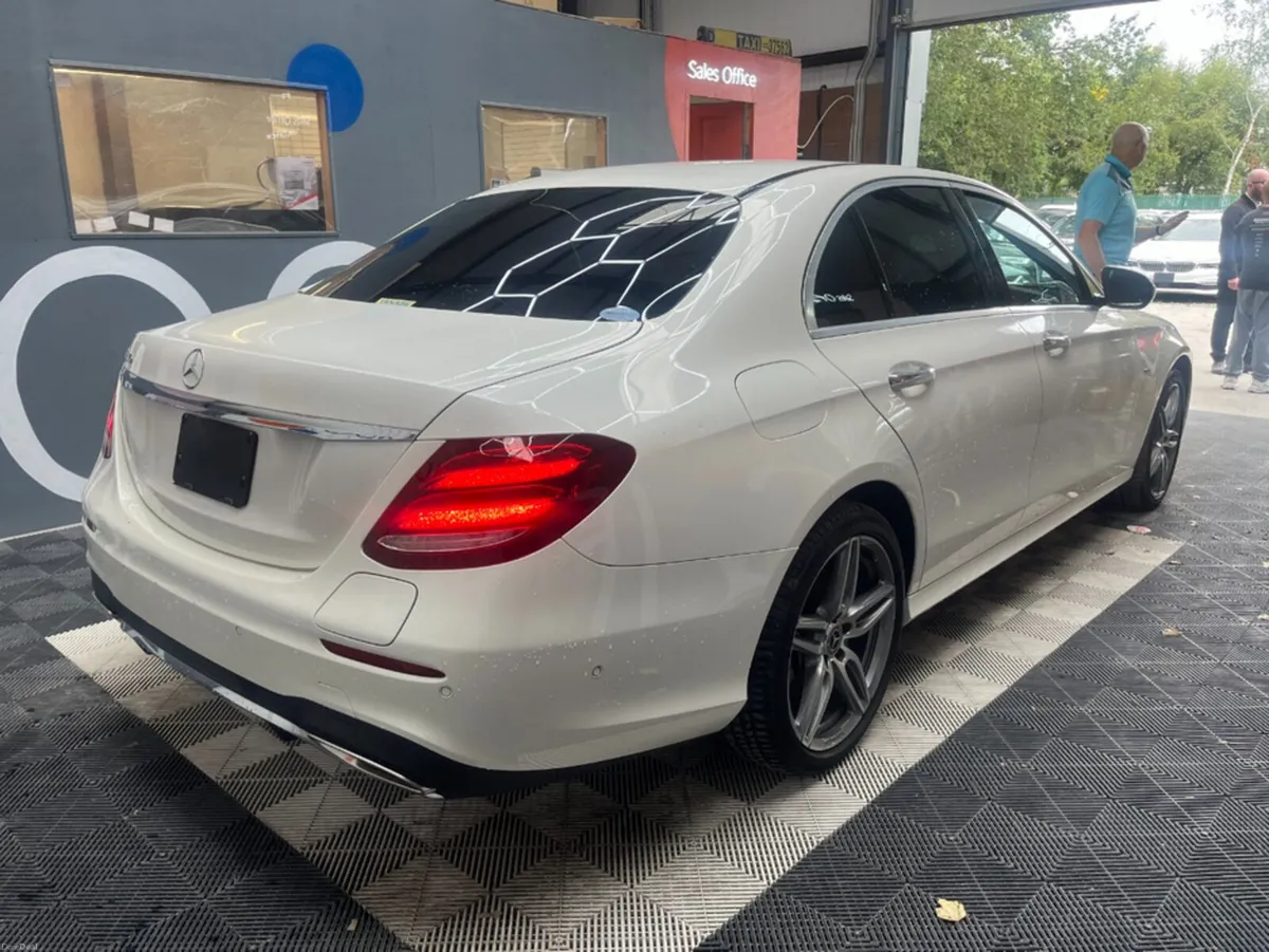 Mercedes-Benz E-Class 2017 MERCEDES-BENZ E350E AVA - Image 3