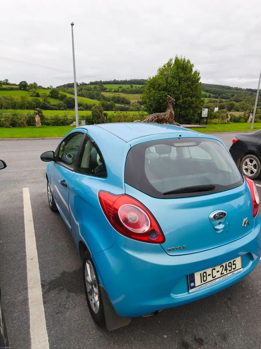 Ford KA 2010 - Image 2