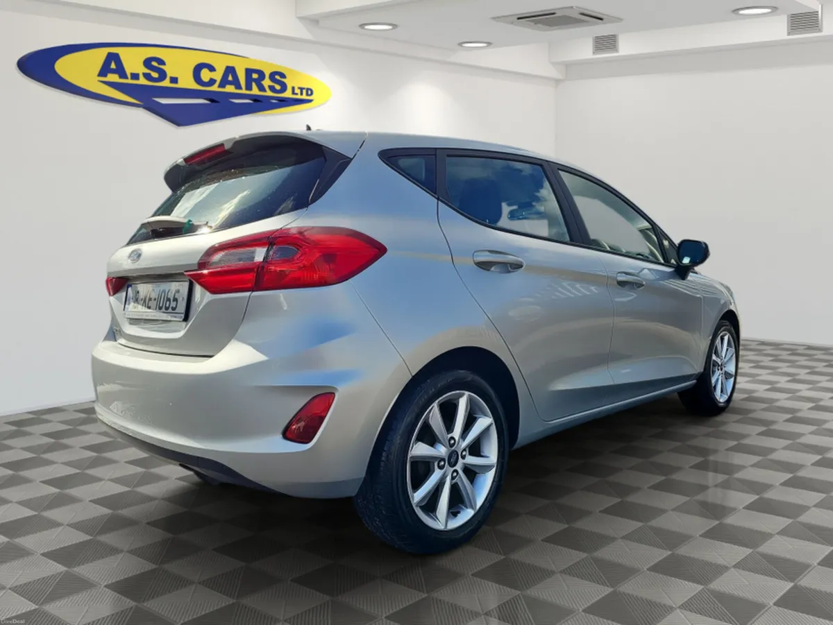 Ford Fiesta 1.1 ZETEC - Image 4