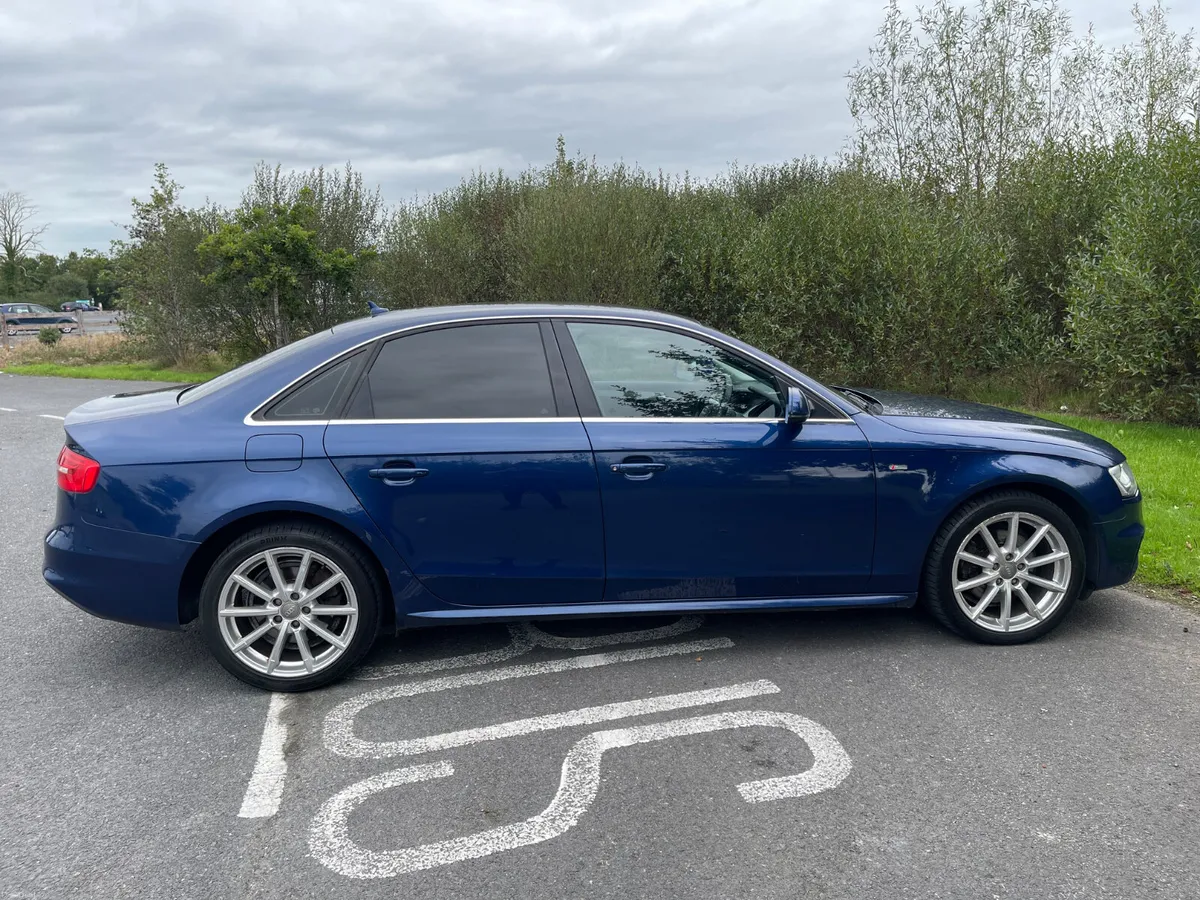 Audi A4 2015 - Image 4