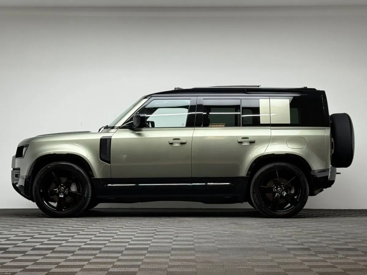 Land Rover Defender HSE X-DYNAMIC - Image 4