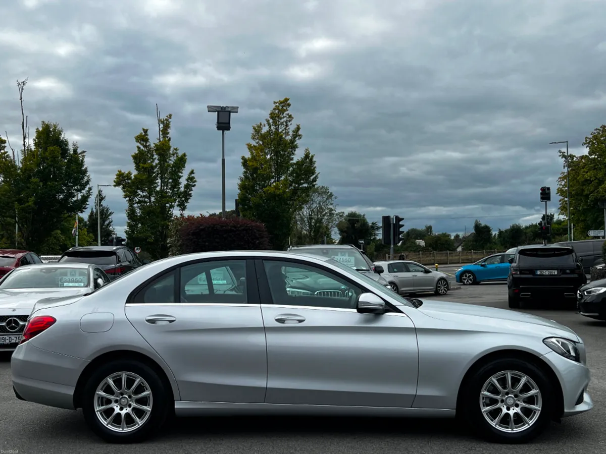 Mercedes-Benz C-Class C220 D SE *LOW MKS* - Image 4