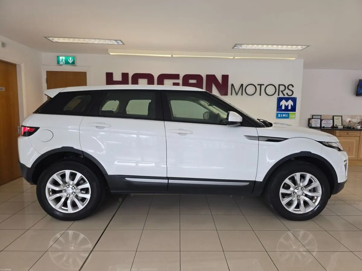 Land Rover Range Rover Evoque SE TD4 SE 180PS 5DR - Image 3
