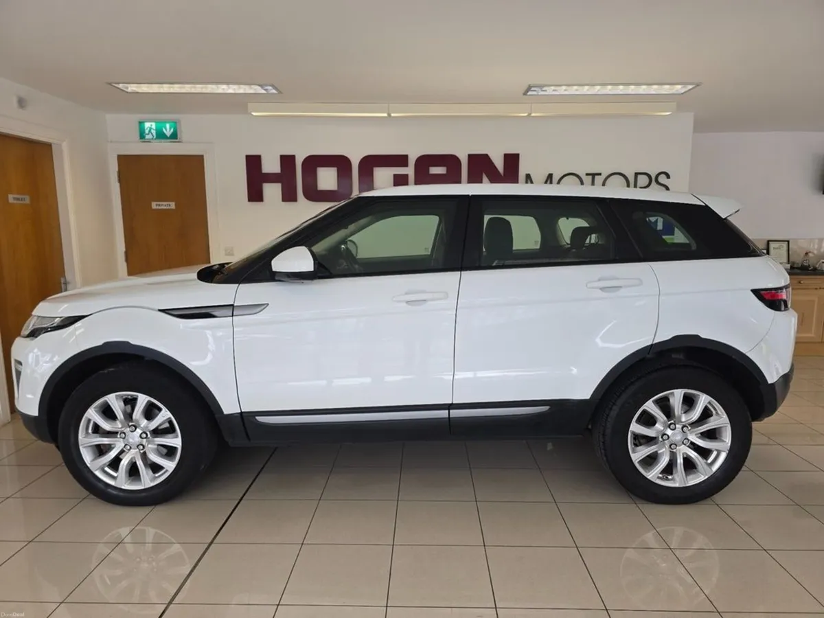 Land Rover Range Rover Evoque SE TD4 SE 180PS 5DR - Image 4