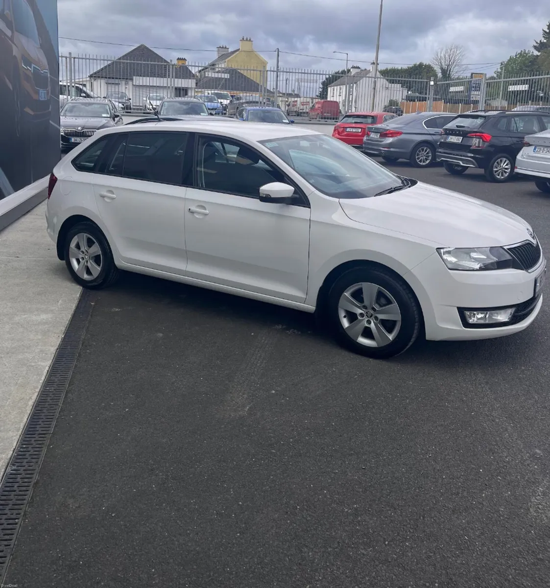 1.2 Skoda Rapid Hatchback - Image 1