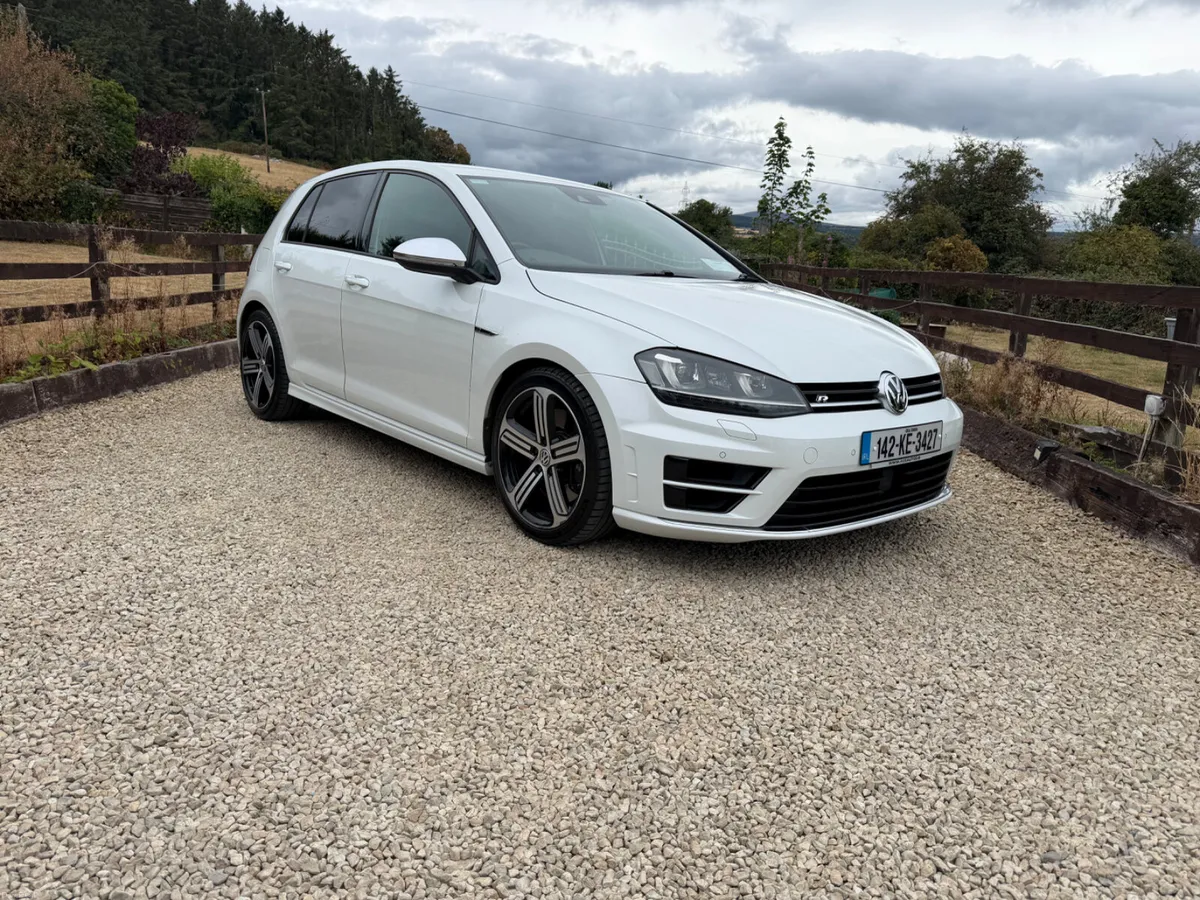 Volkswagen Golf 2014 - Image 1