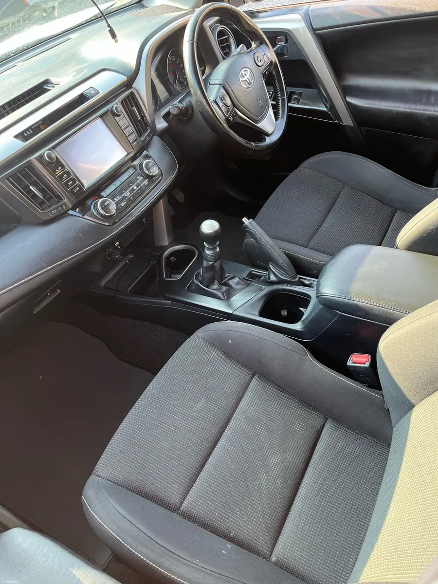 Toyota Rav 4 - Image 5