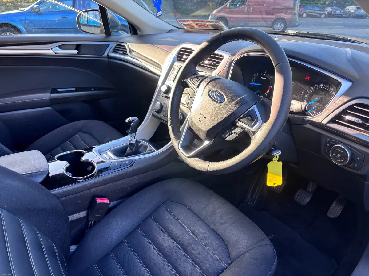 Ford mondeo - Image 3