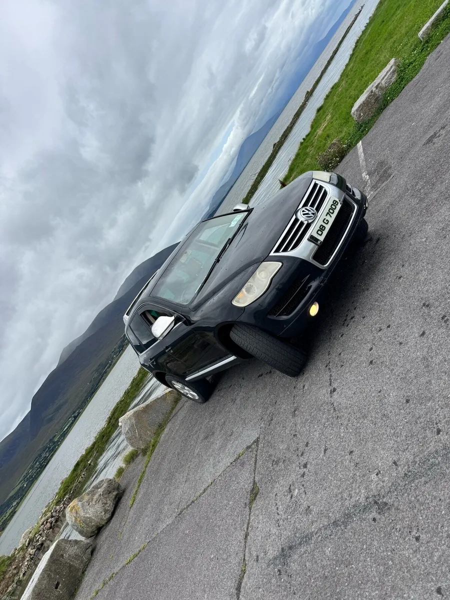 08 VW TOUAREG HIGH-LINE Edition AUTO NCTD - Image 2