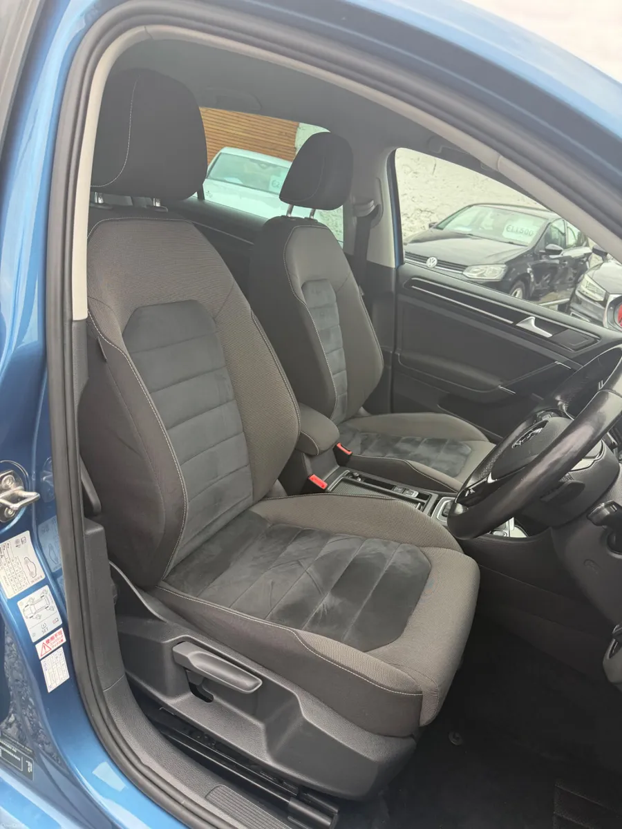 Volkswagen Golf - Image 5