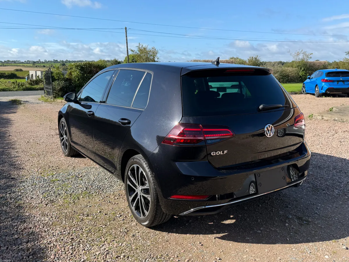 202 Volkswagen Golf Comfortline Meister Low KM - Image 6