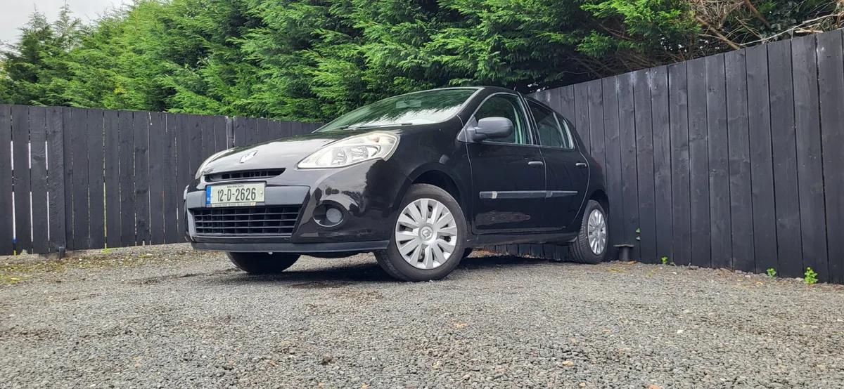 12 CLIO ... VERY LOW KM, 60KM.. NCT TODAY .. - Image 1
