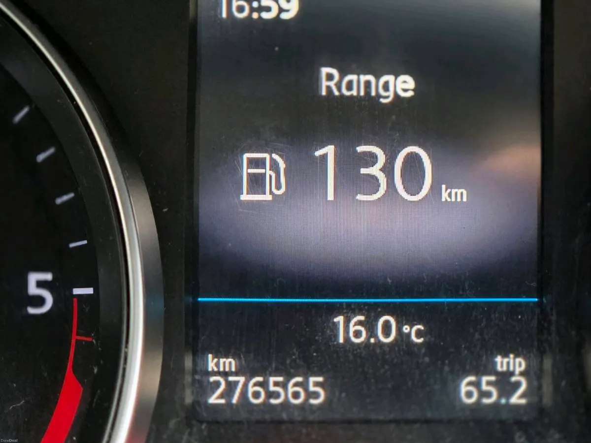 VOLKSWAGEN PASSAT TRENDLINE 1.6 tdi - Image 4