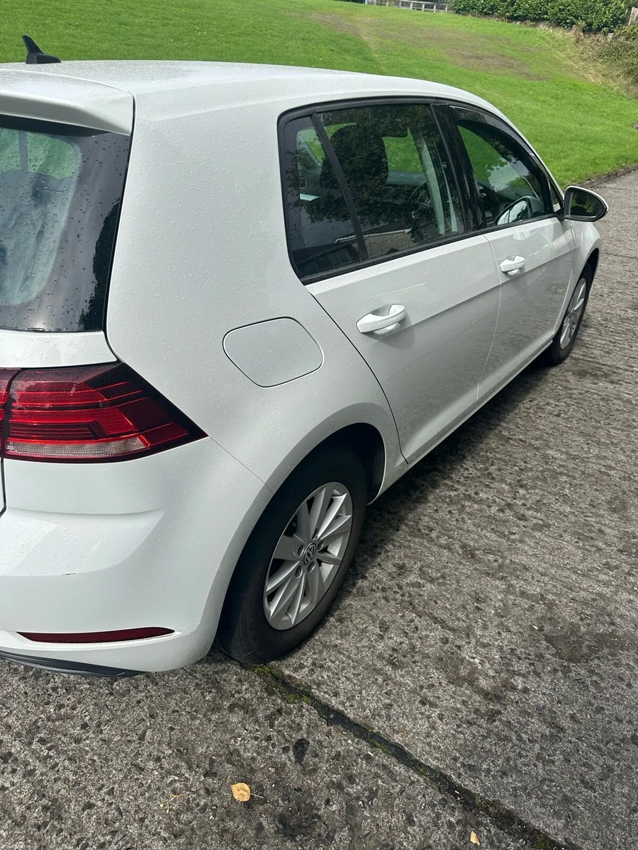 VW GOLF  1.0 PETROL - Image 6