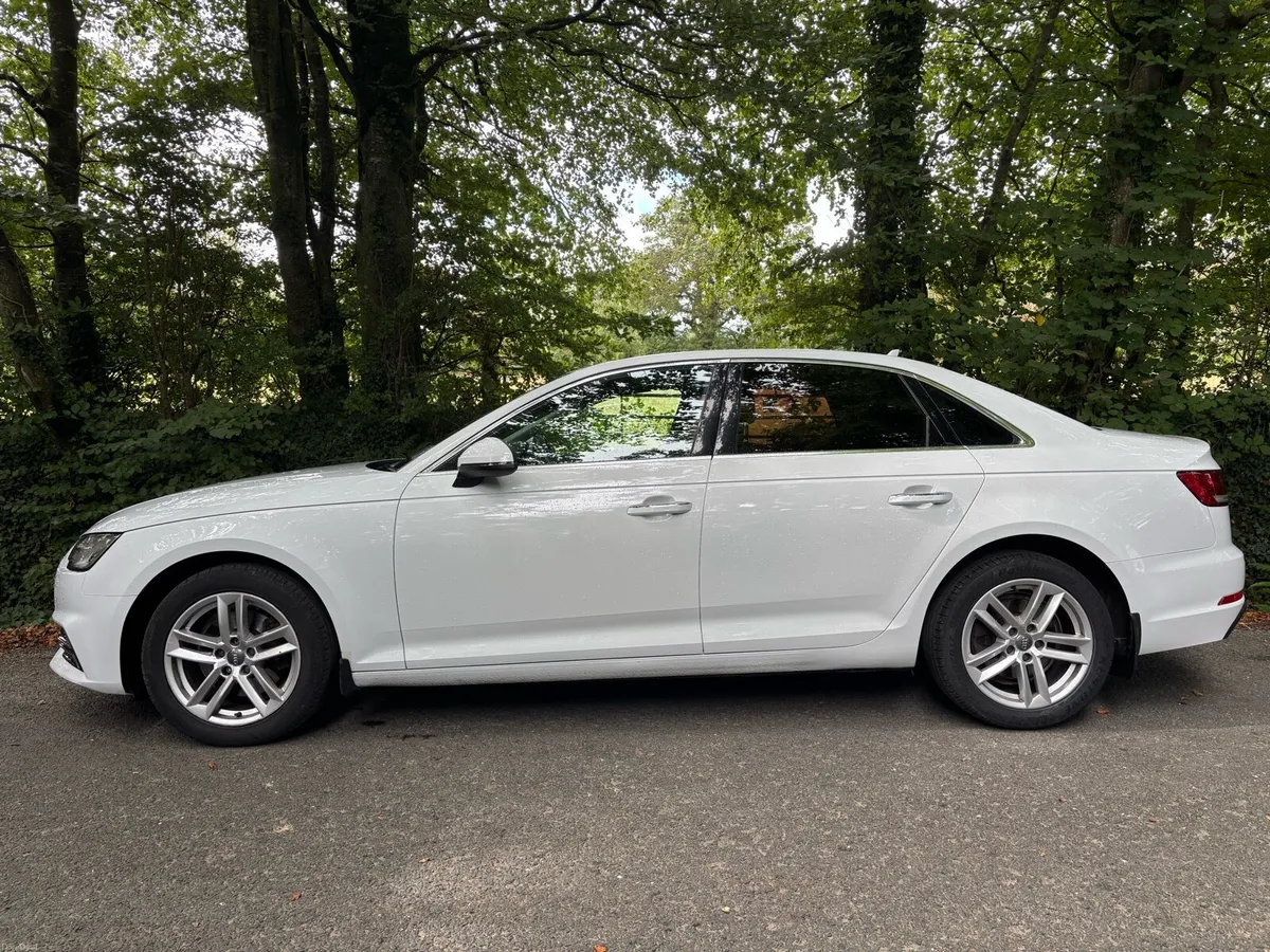 Audi A4 2019 *LOW MILLAGE*NEW NCT* - Image 4