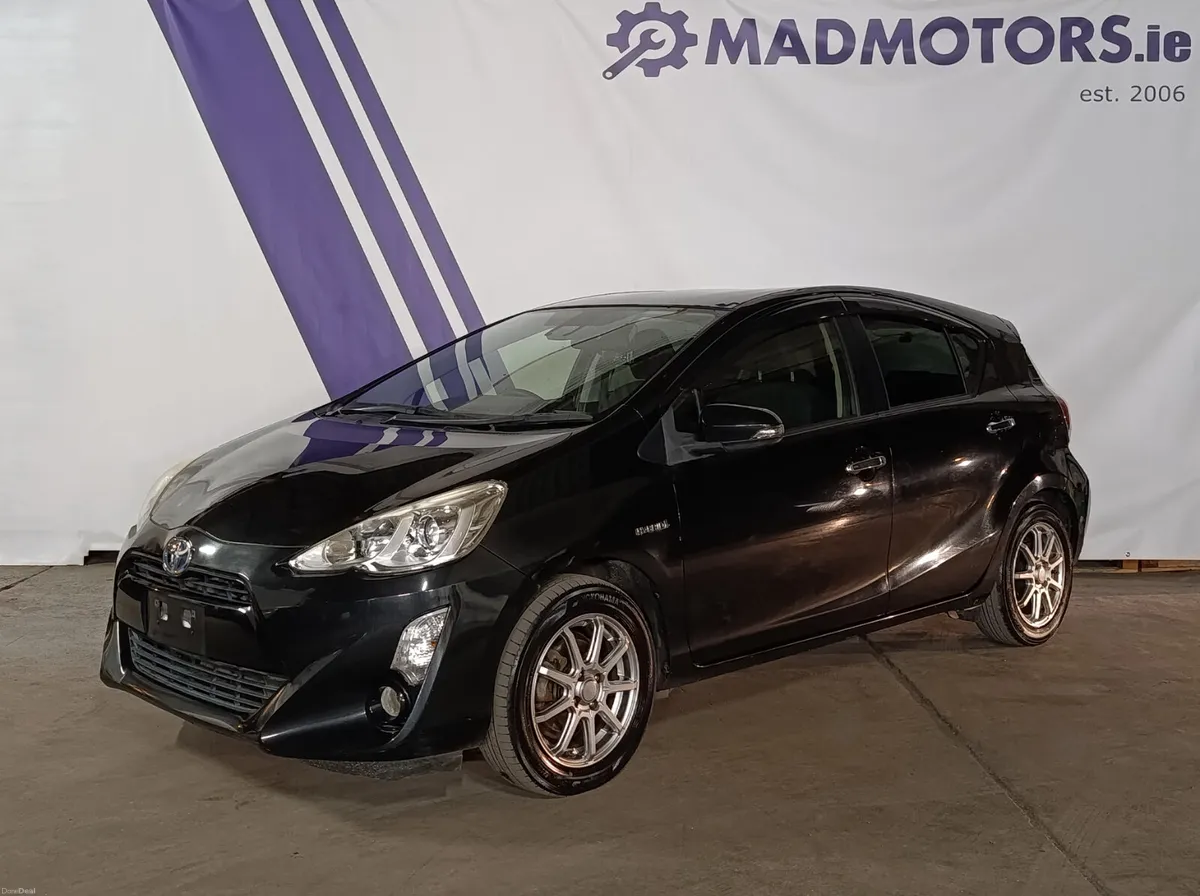 161 Toyota Aqua 1.5 SELF CHARGING HYBIRD Auto - Image 3