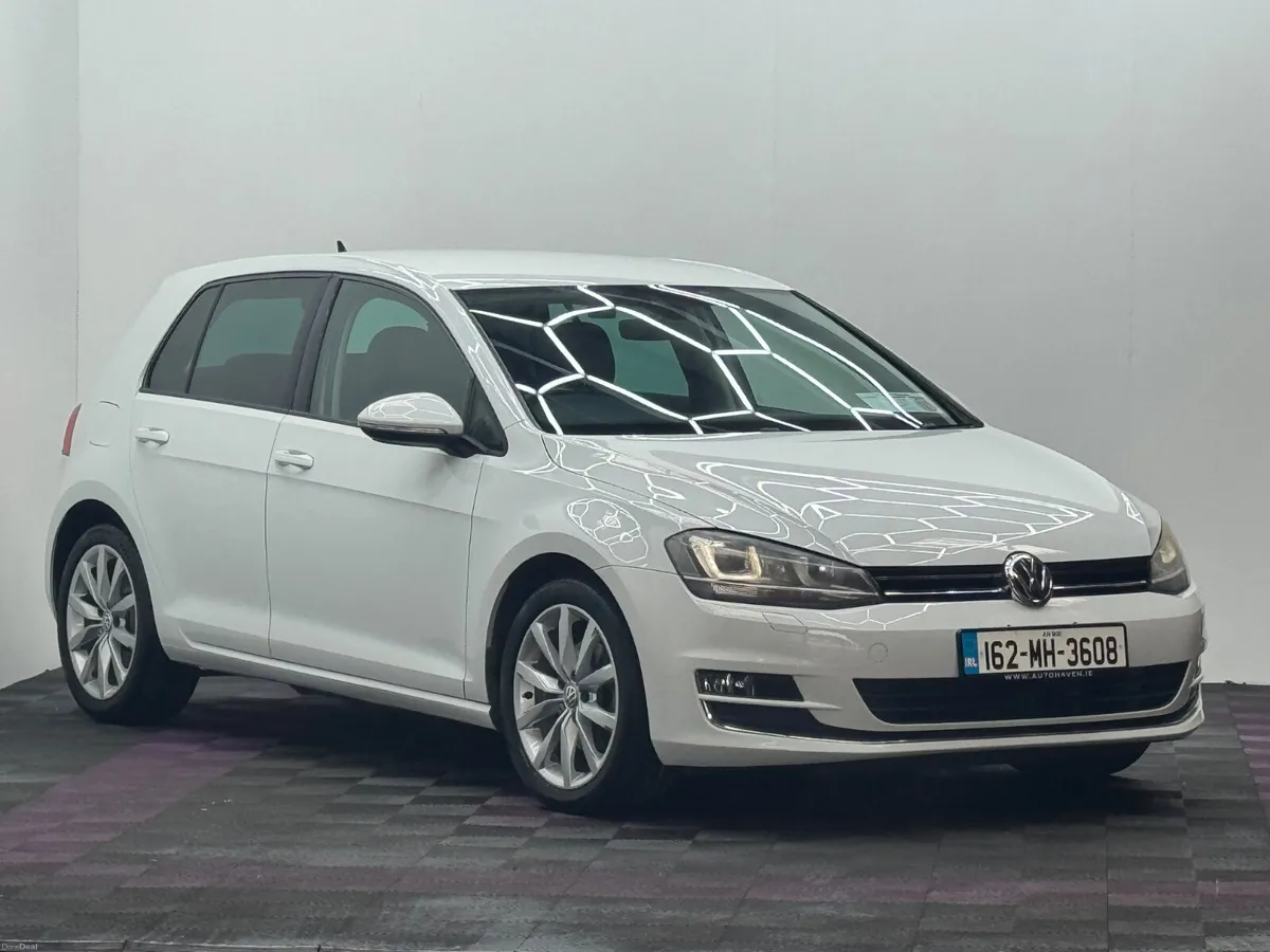 2016 Volkswagen Golf 1.4TSI Highline, Automatic - Image 1