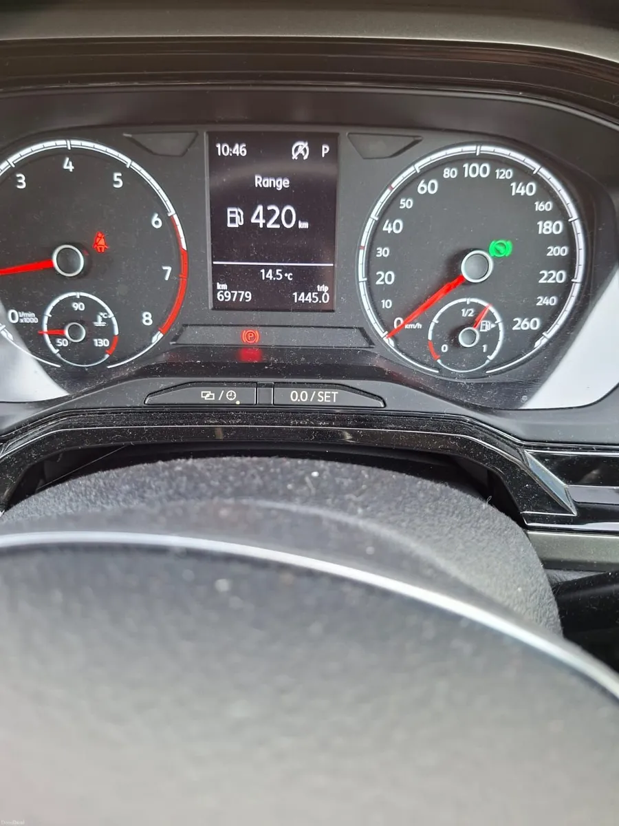 Volkswagen Polo 2021 CL 1TSI automatic - Image 6