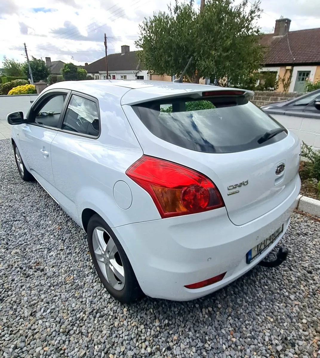 Kia Ceed 2012 - Image 5