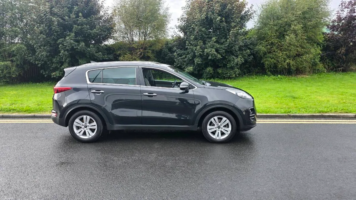 2017 Kia Sportage Leather interior NCT Tax - Image 4