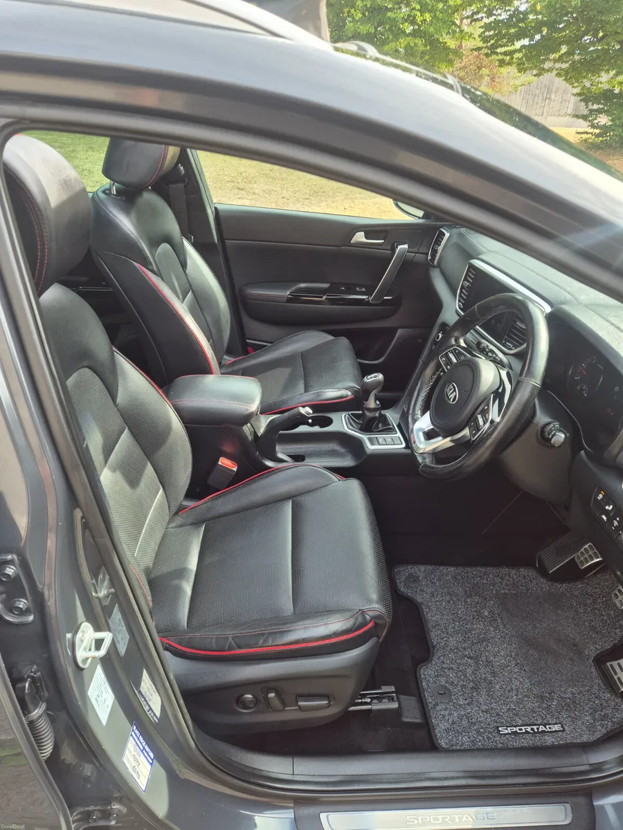 KIA SPORTAGE 2020 GT LINE MUST SEE - Image 6