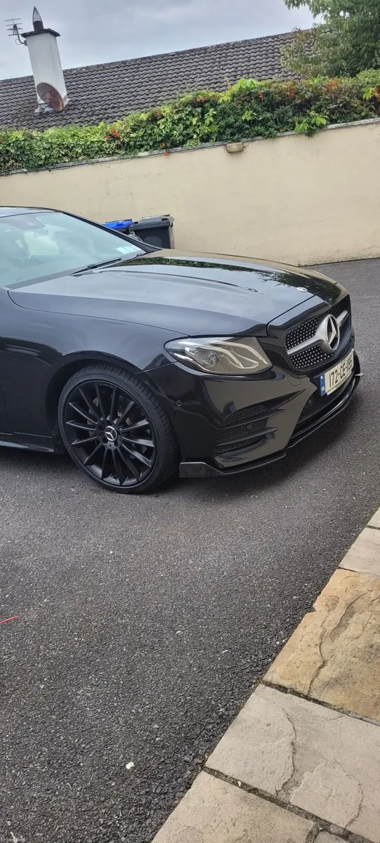 Mercedes-Benz E-Class 2017 - Image 1