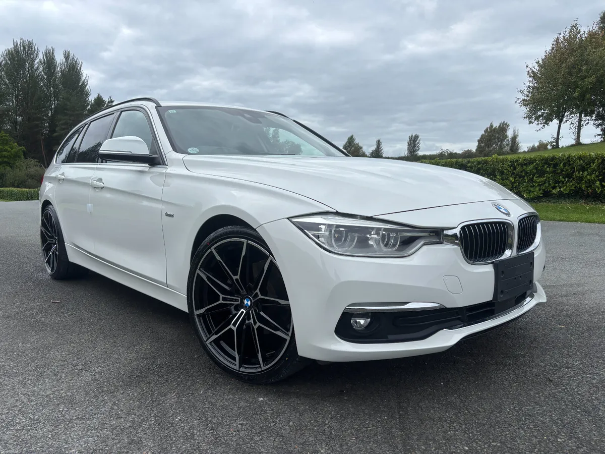BMW 320i TOURING LUXURY AUTO 2017 - Image 1