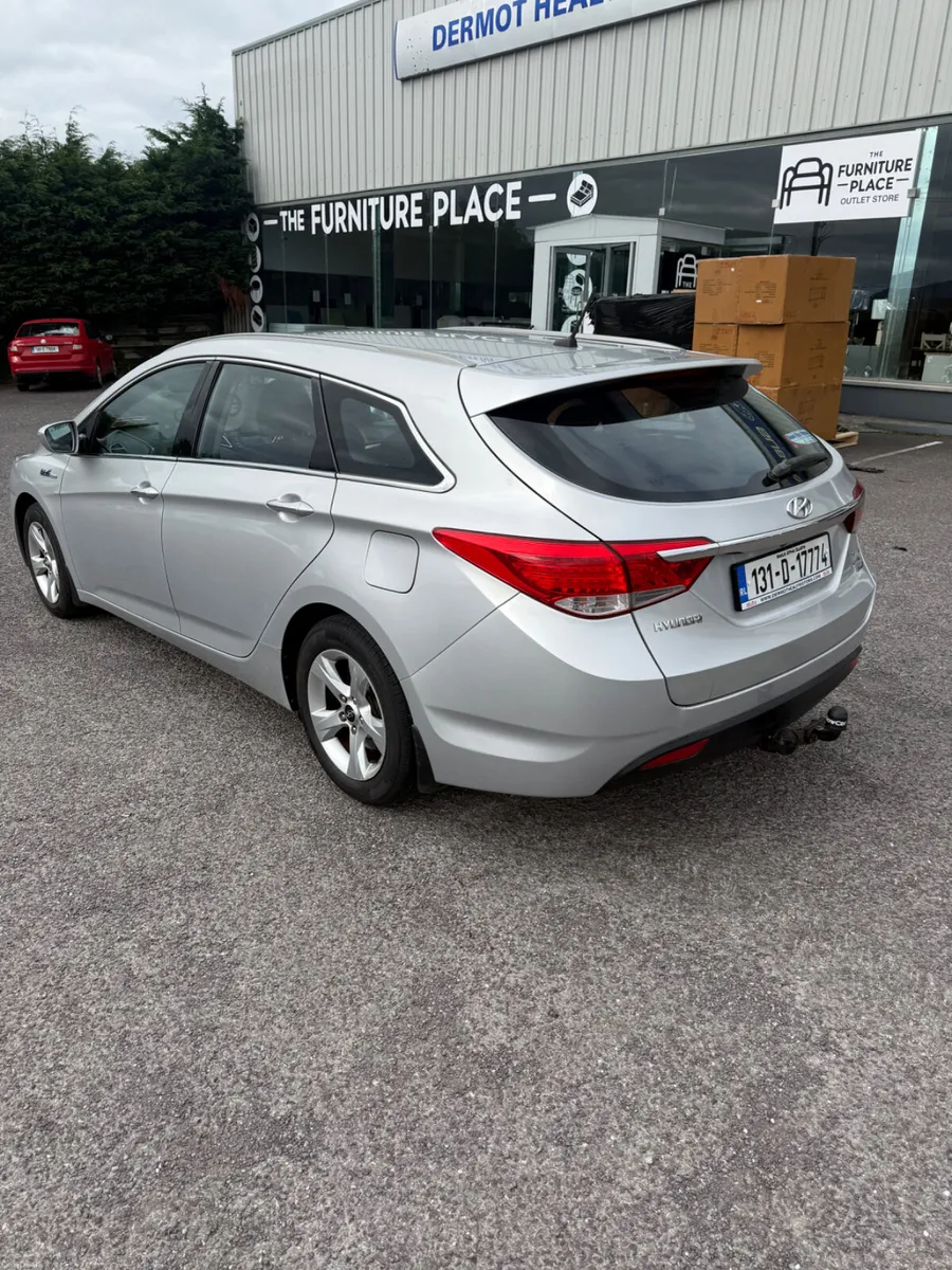 Hyundai i40 2013 - Image 2