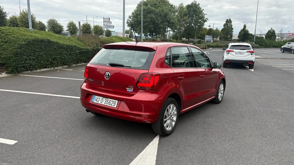Volkswagen polo - Image 5