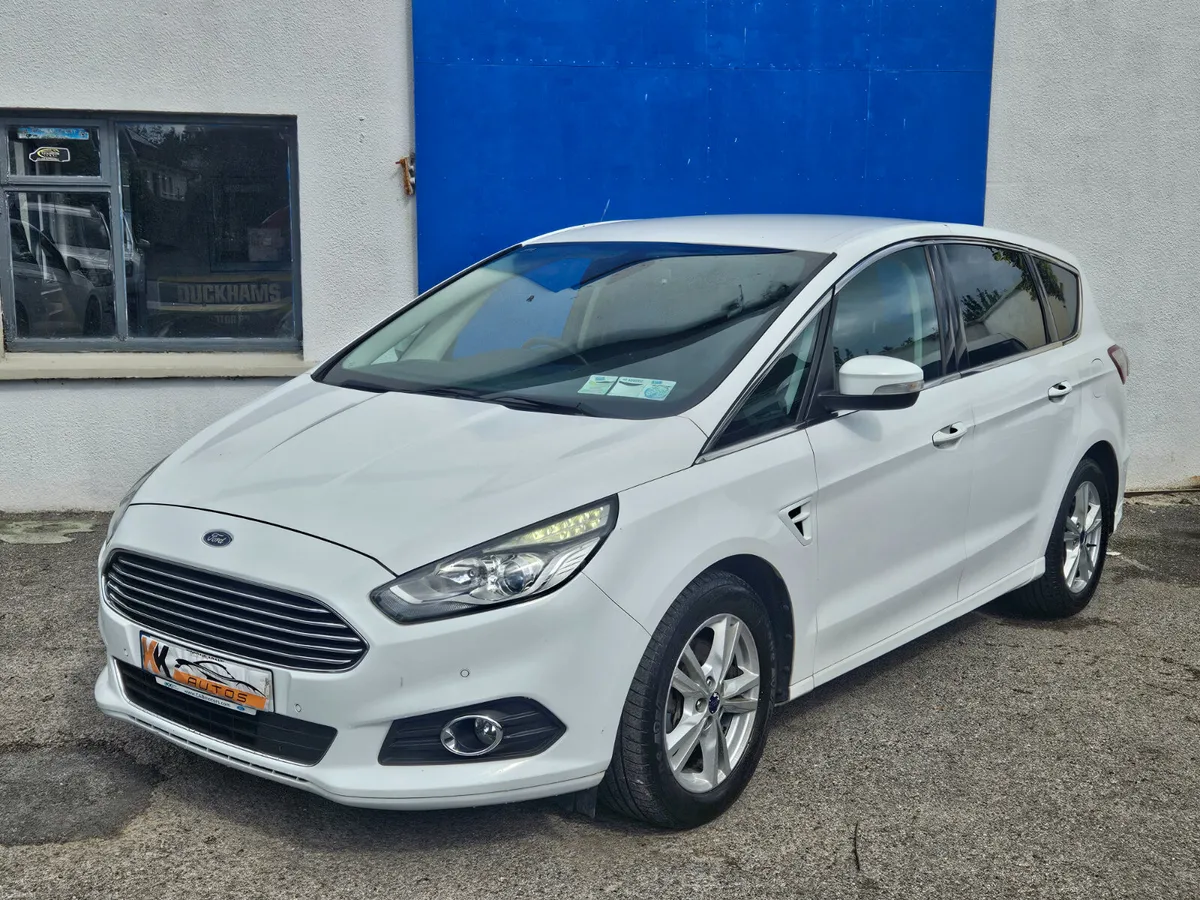 Ford S-Max  low mileage - Image 3