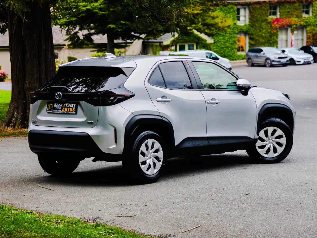 2021 Toyota Yaris Cross 1.5 Petrol Hybrid Auto - Image 2