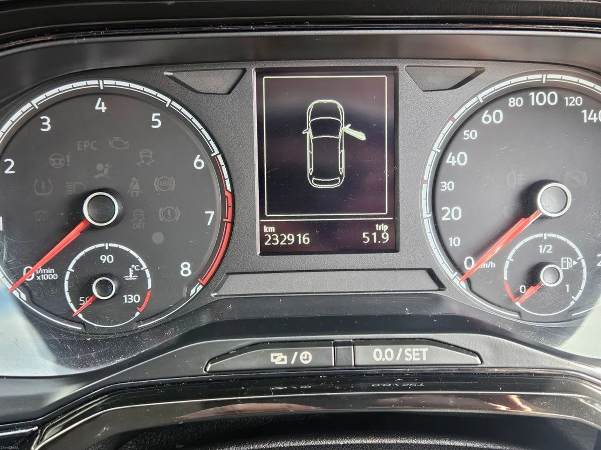 Volkswagen Polo 2018 - Image 2