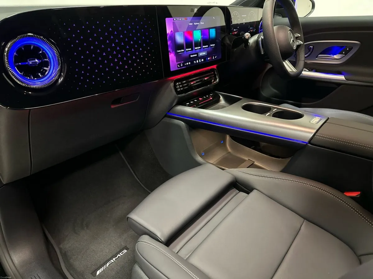 Mercedes-Benz GLB ***Deposit Taken*** GLB200 AMG L - Image 6