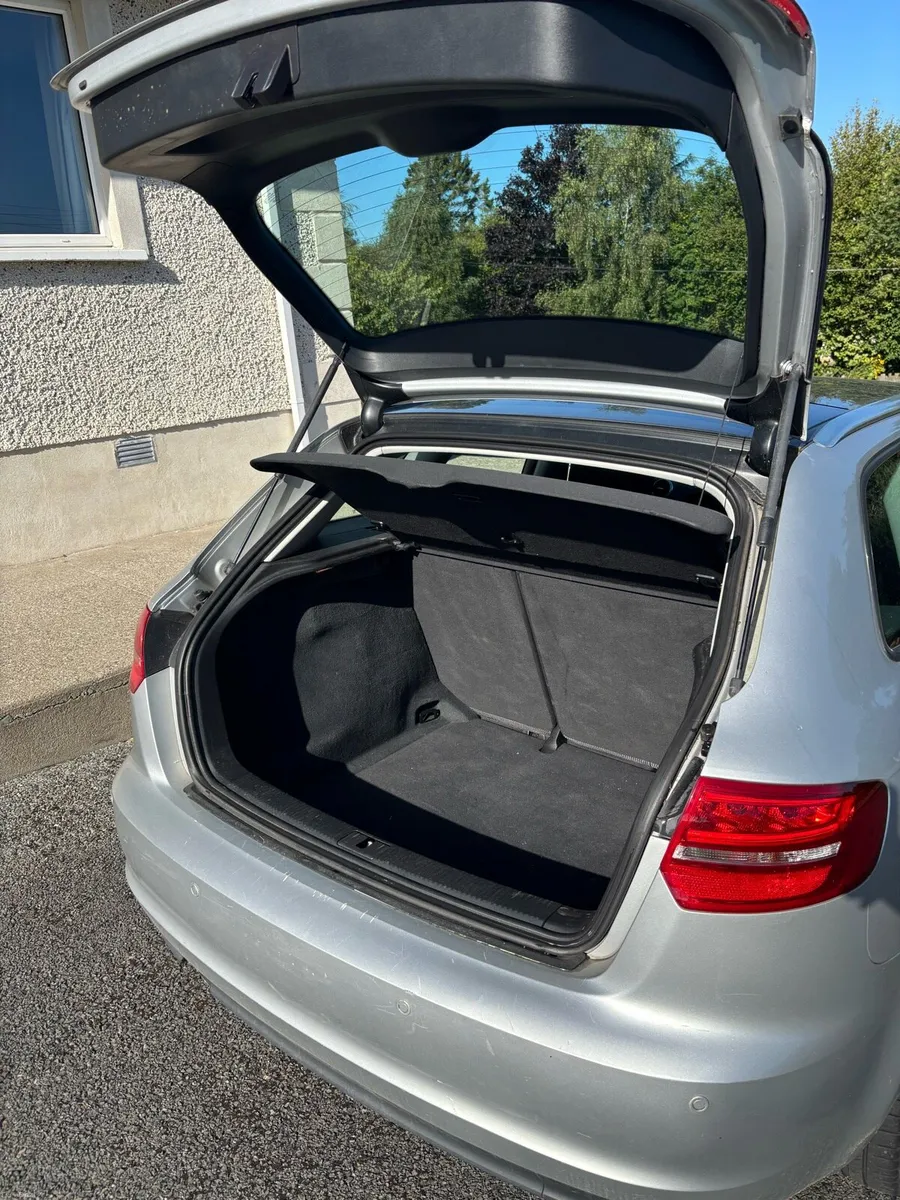 Audi A3 1.6 TDI Sport extremely low mileage - Image 6