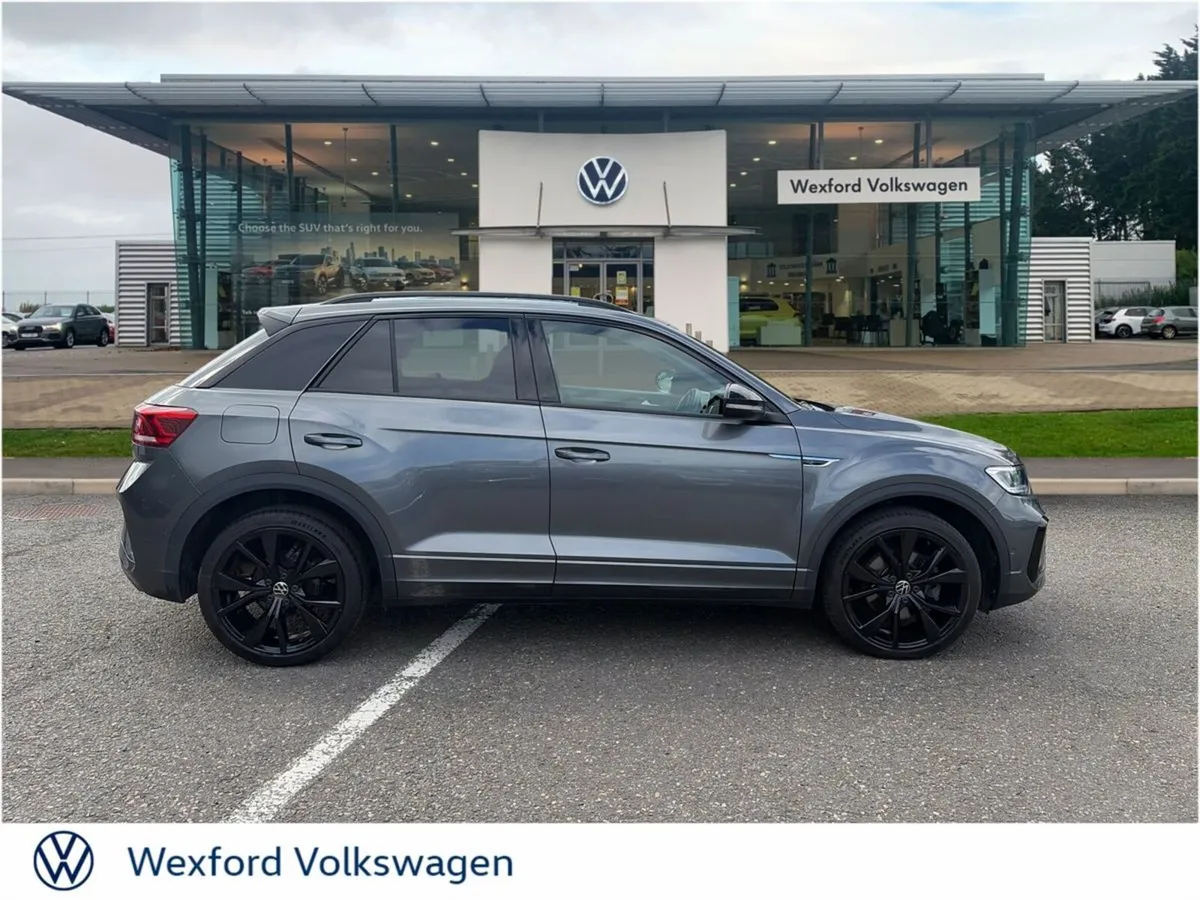 Volkswagen T-Roc R-Line 1.5 TSI 150HP DSG - Image 4