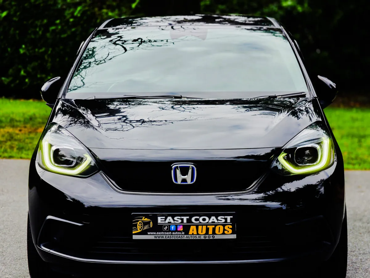 2021 Honda Fit 1.5 Petrol Hybrid Automatic - Image 4