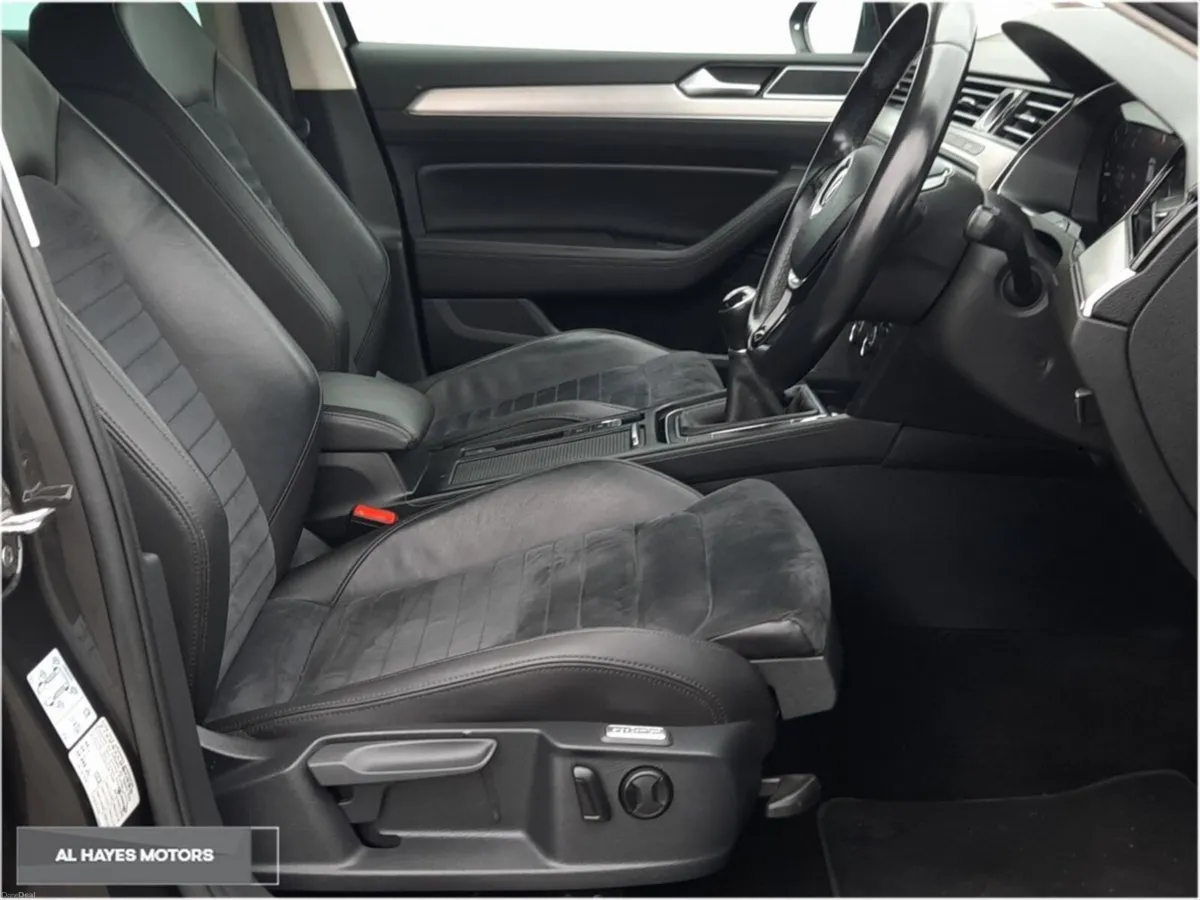 Volkswagen Passat **FLASH SALE**HIGHLINE BUSINESS - Image 4