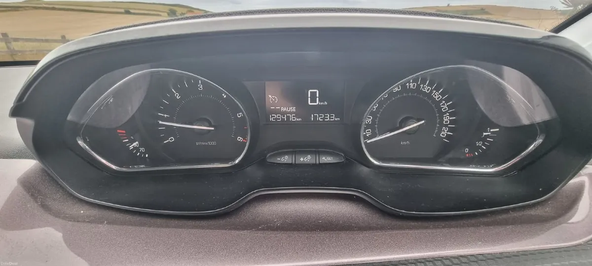 2016 Peugeot 2008 - Image 3