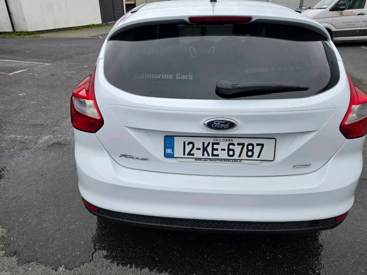 Ford focus 1.0L 5door hatchback - Image 2