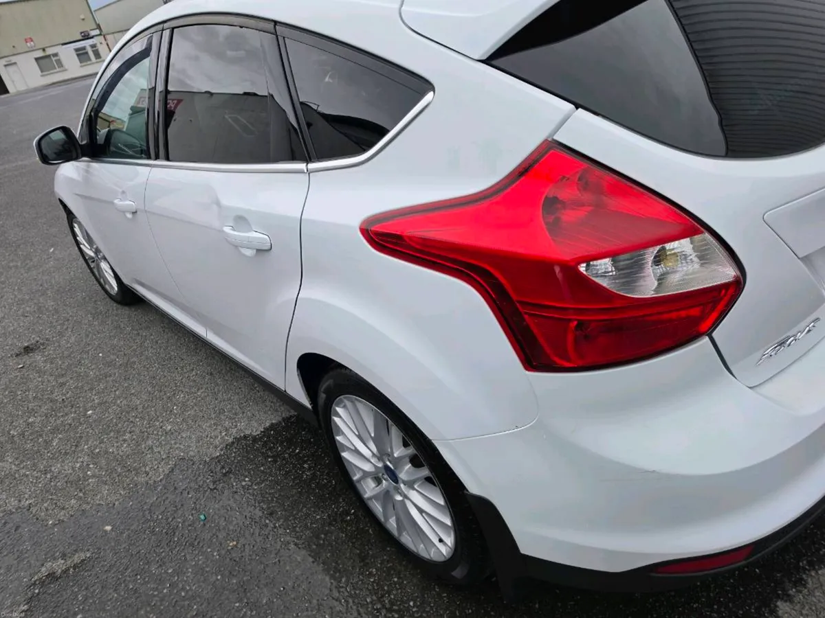 Ford focus 1.0L 5door hatchback - Image 4