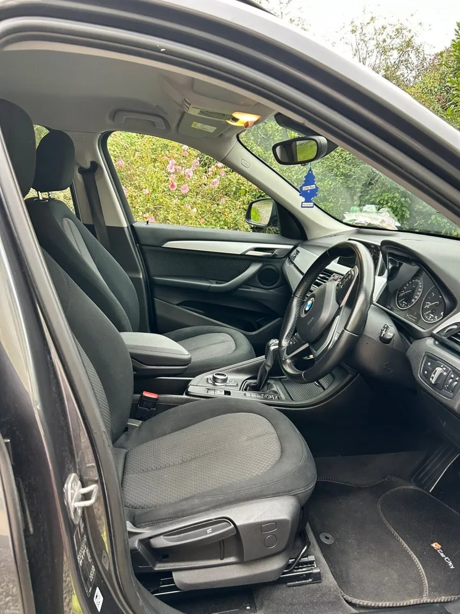 BMW X1 SDRIVE18D XLINE - Image 6