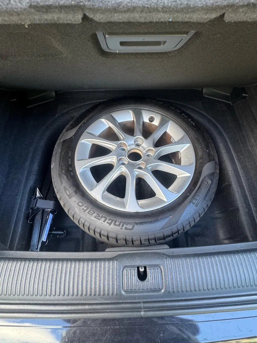 Audi A4 Sportsback 1.4 TFSI Attraction - Image 5