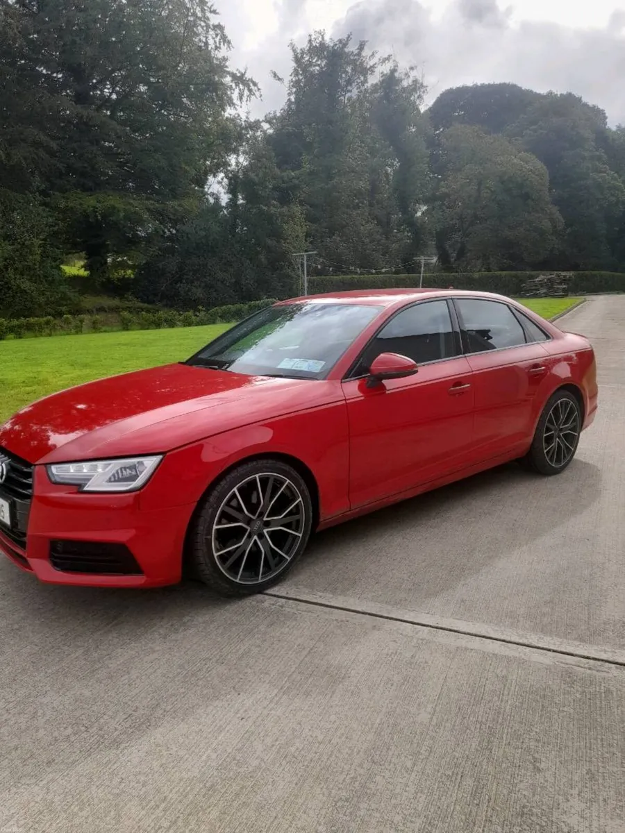 Audi a4 se ultra 2.0tdi automatic black edition - Image 2