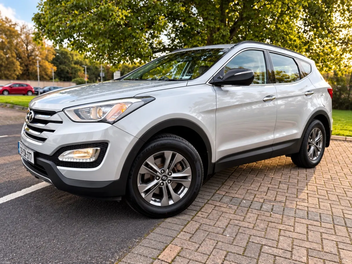 Hyundai Santa Fe 2.2 D NCT 03.27. 7 Seater - Image 2