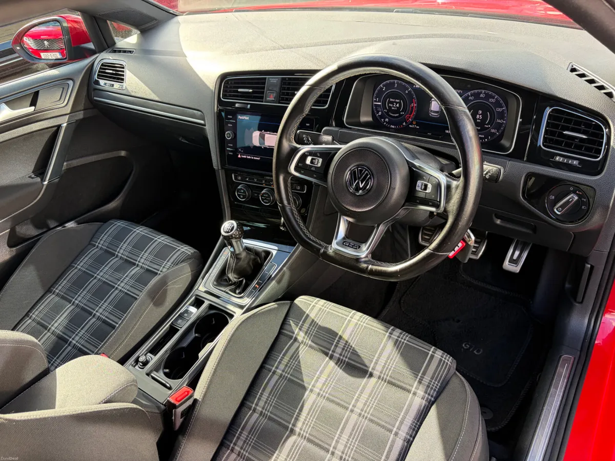 2017 VW GOLF GTD 2.0TDI 184BHP MK7.5 - Image 6