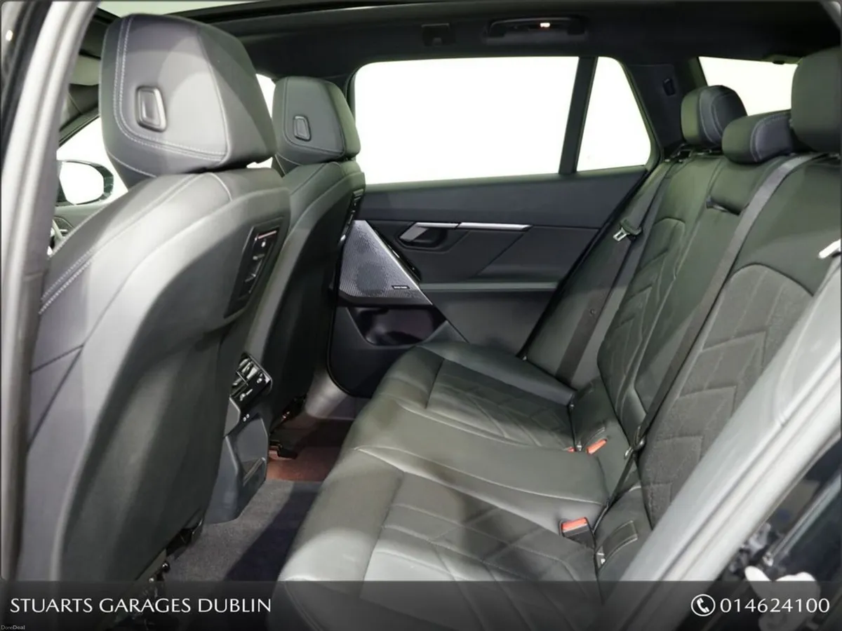 BMW 5-Series 252 REG: PANORAMIC ROOF, COMFORT PACK - Image 5