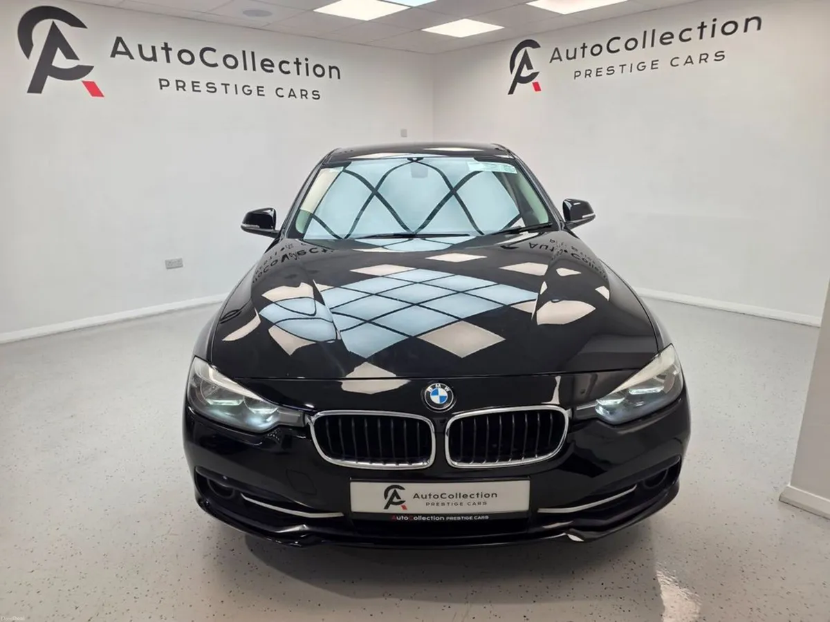 BMW 3-Series **318D SPORT** - Image 2